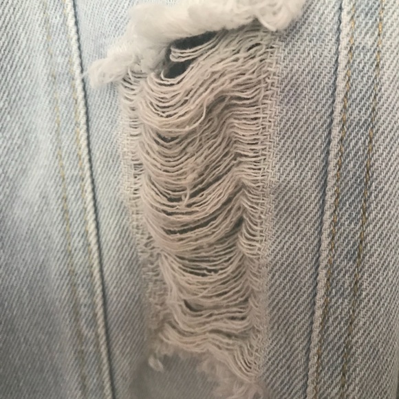 LAST 1✨Light Wash Destroyed Denim Longline Jacket - Picture 5 of 6